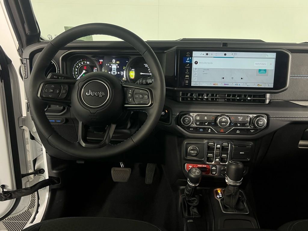 Used 2025 Jeep Wrangler Unlimited Rubicon 4xe w/ Convenience Group image 14