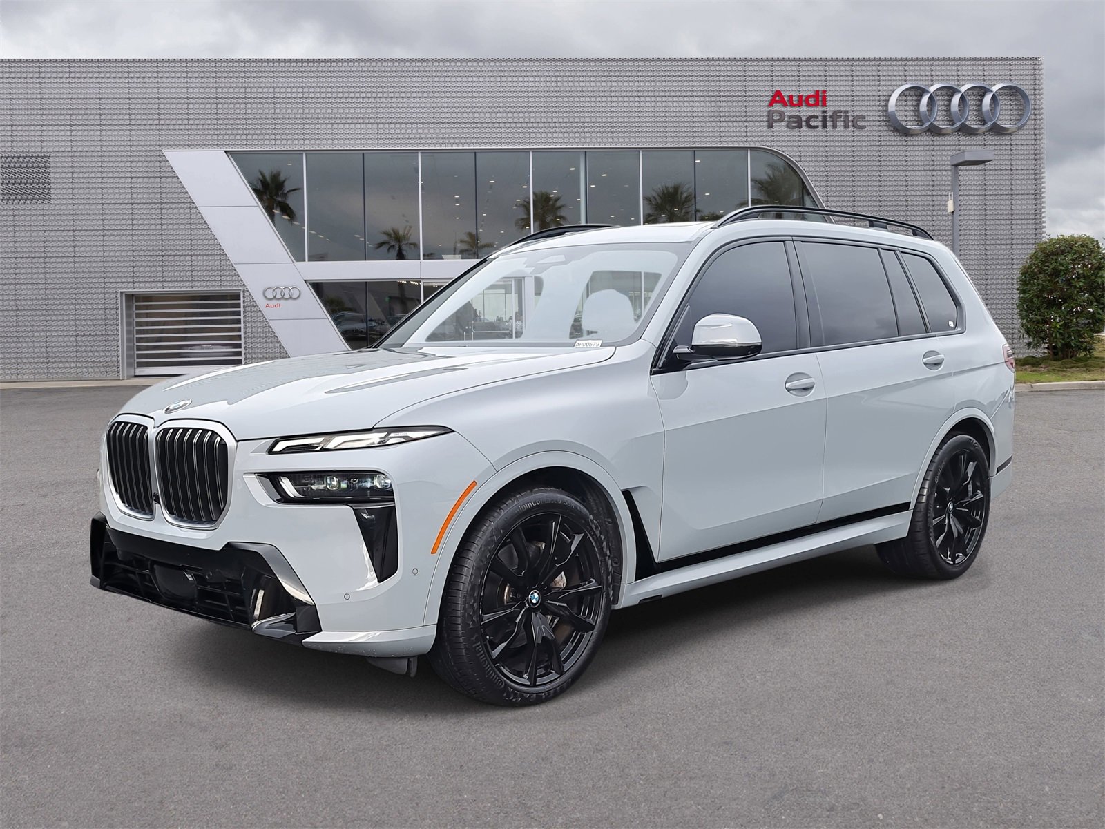 Used 2024 BMW X7 xDrive40i w/ M Sport Package