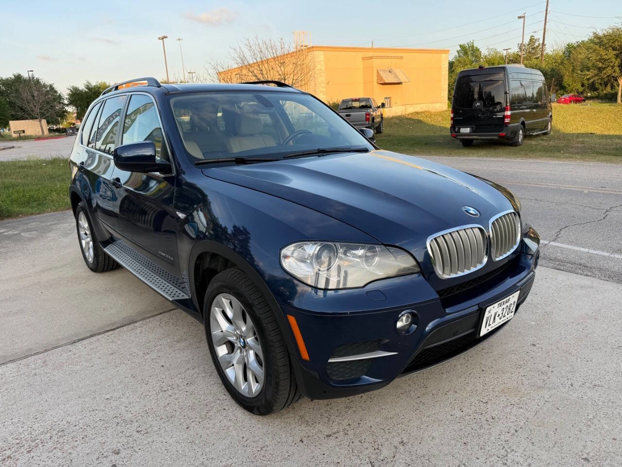 Used 2013 BMW X5 xDrive35d image 4