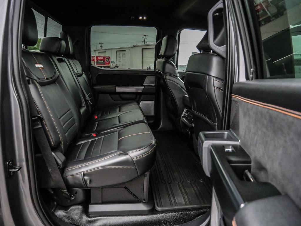 Used 2024 Ford F250 Platinum AWD/4WD image 45