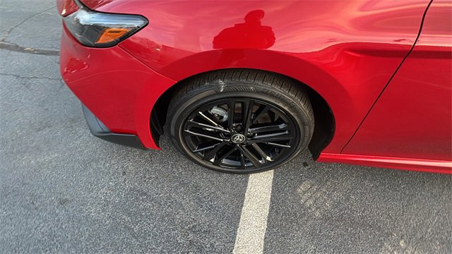 Used 2025 Toyota Camry SE image 35