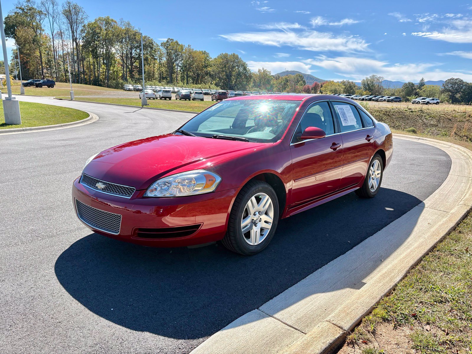 Used 2014 Chevrolet Impala LT w/ LT Sunroof Package FWD image 3