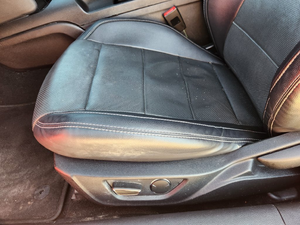 Used 2019 Ford Mustang Premium RWD image 23