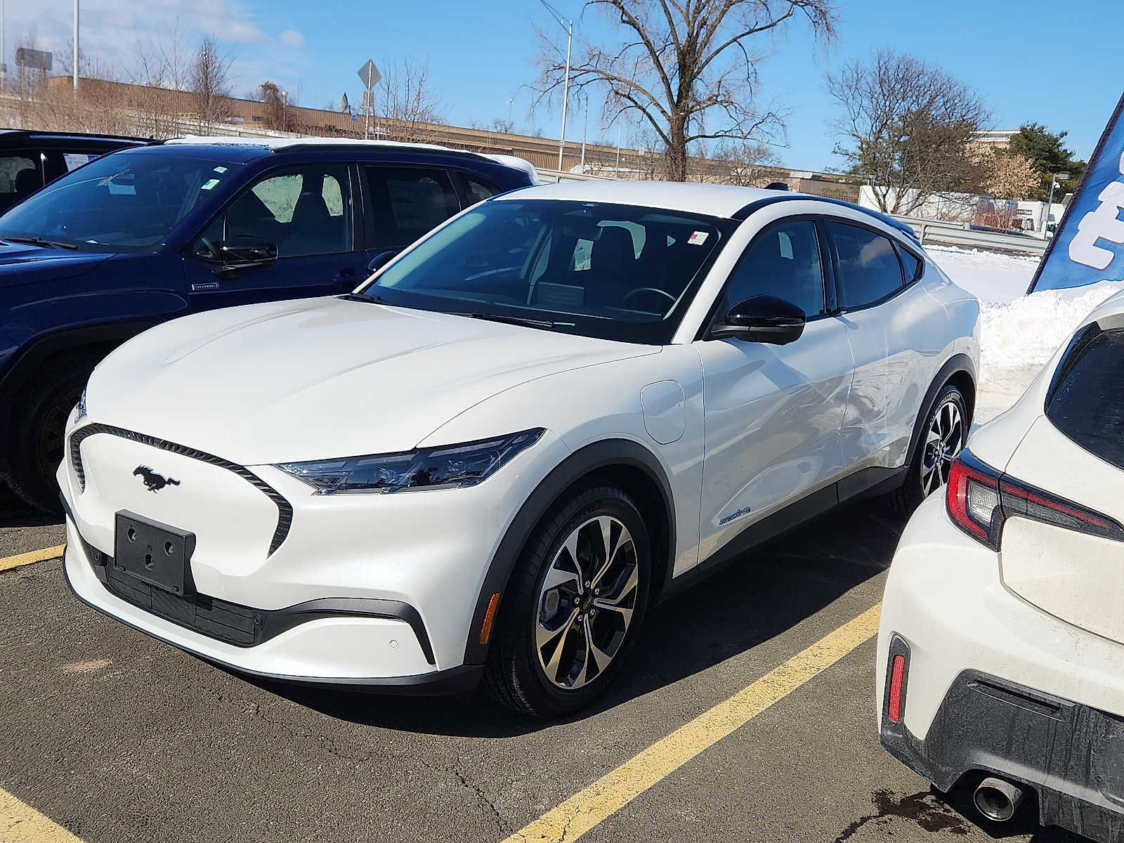 Used 2025 Ford Mustang Mach-E Select image 3