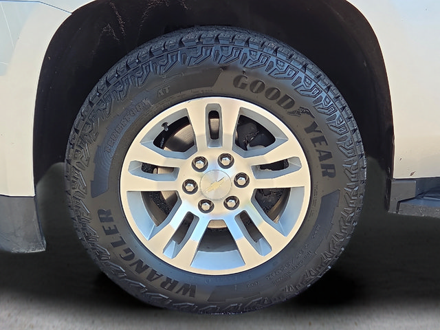 Used 2020 Chevrolet Suburban LT AWD/4WD image 9