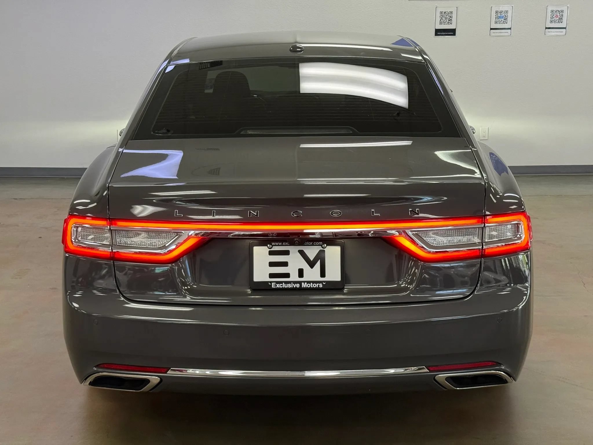 Used 2017 Lincoln Continental Black Label w/ Technology Package FWD image 6