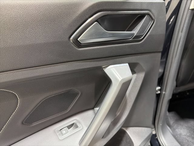 Certified 2022 Volkswagen Tiguan SE FWD image 27