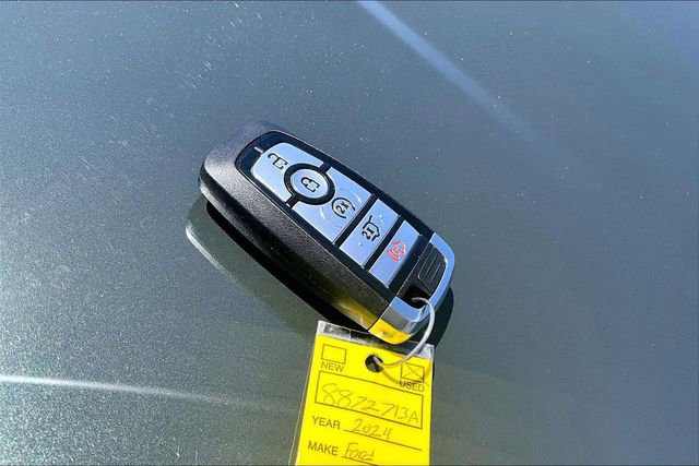 Used 2024 Ford Edge ST w/ Equipment Group 401A AWD/4WD image 33