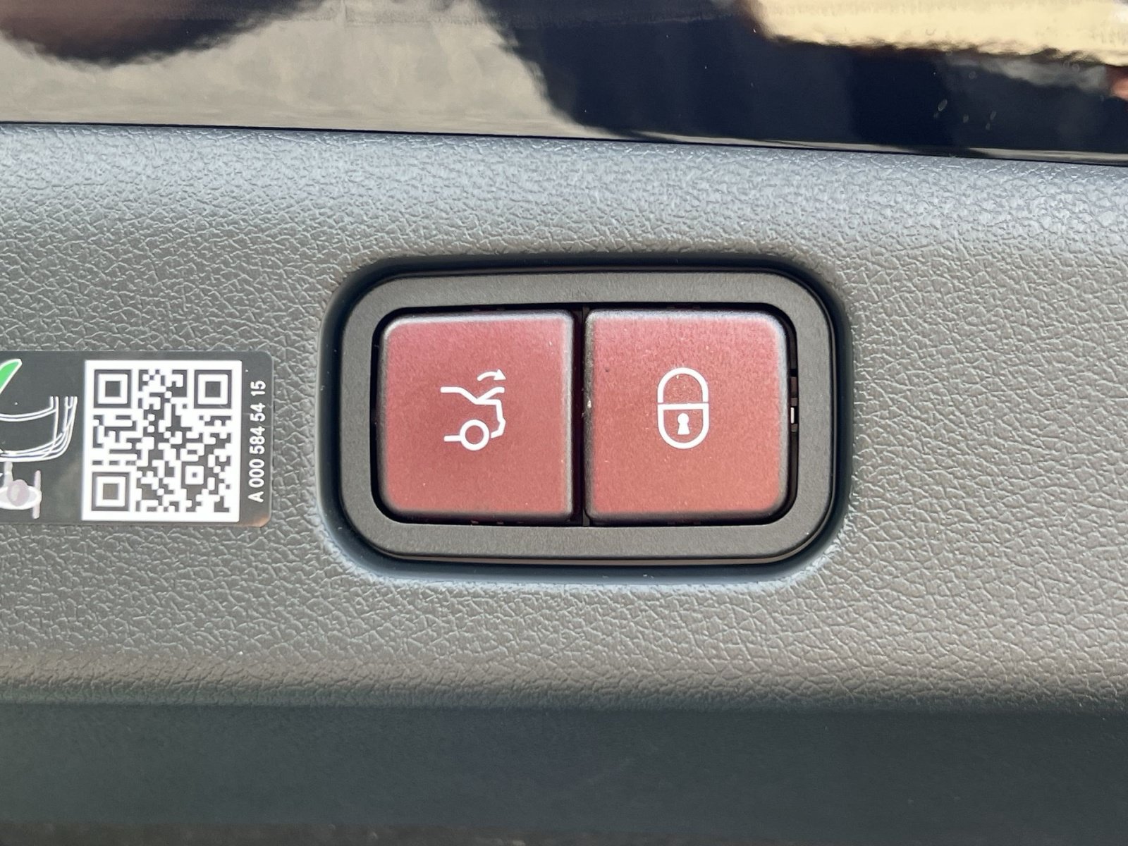 New 2027 Mercedes-Benz E 450 4MATIC Sedan image 32