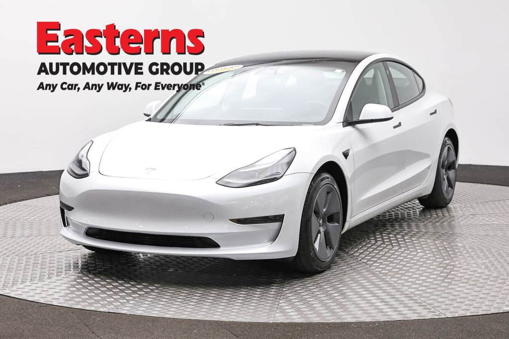Used 2023 Tesla Model 3 Standard Range RWD image 1