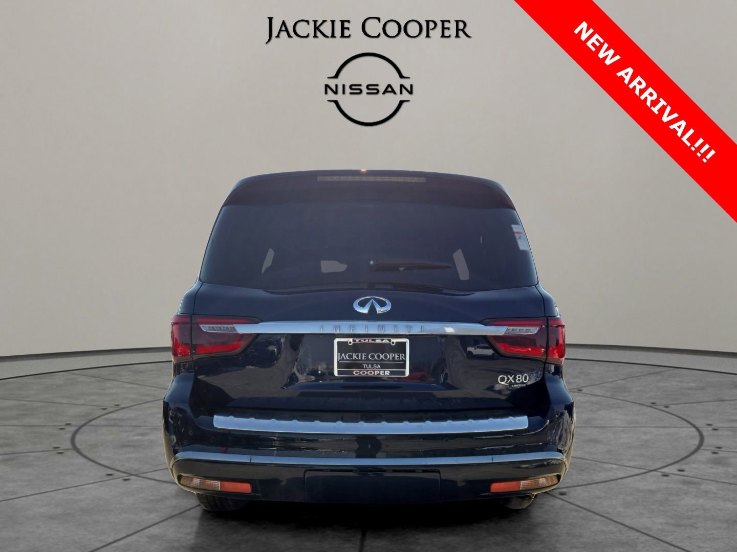 Used 2019 INFINITI QX80 Limited w/ All-Season Package image 4