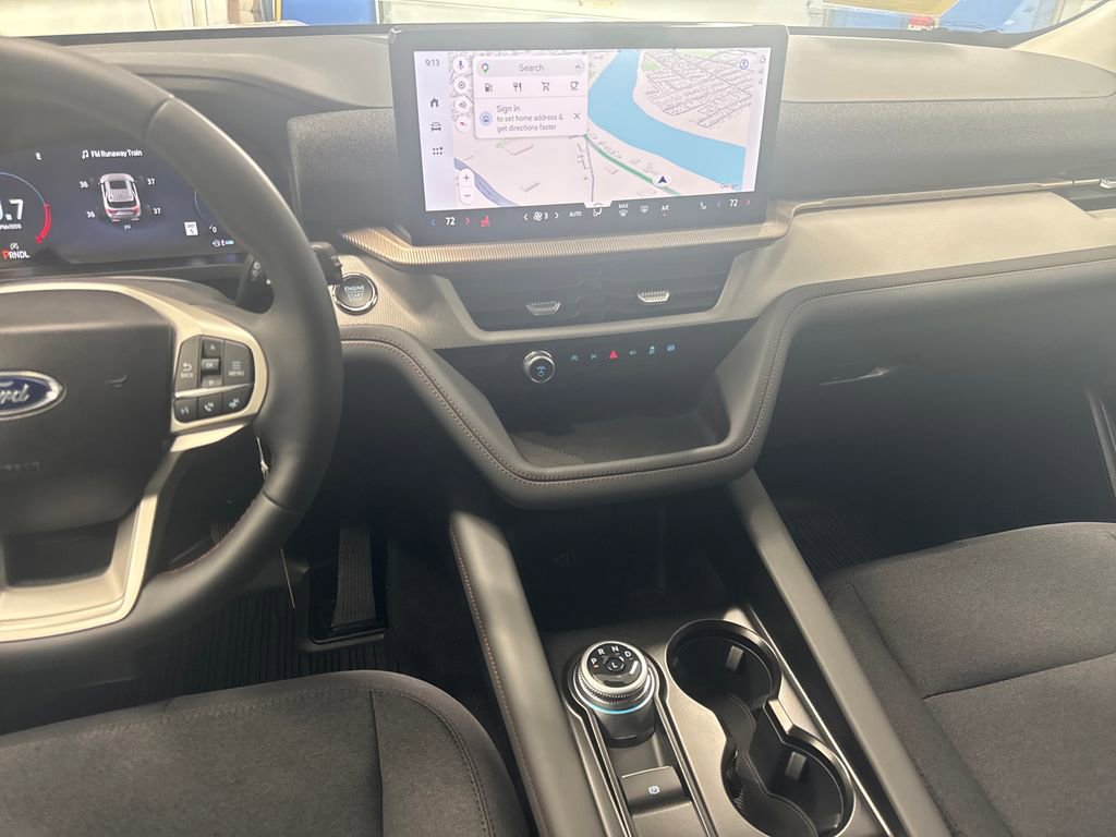 New 2026 Ford Explorer Active AWD/4WD image 17