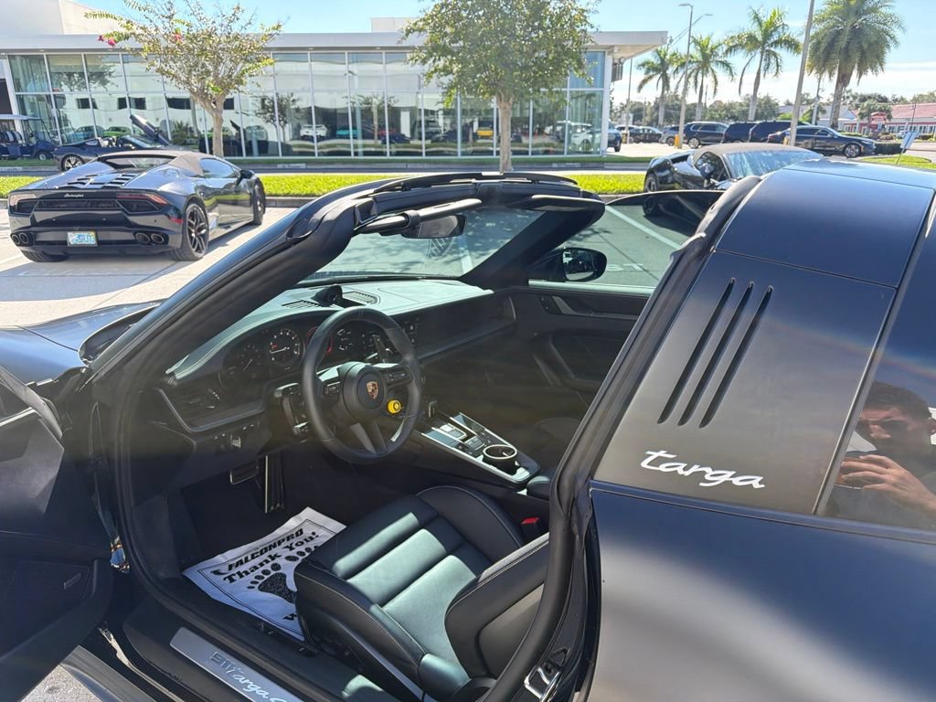 Used 2024 Porsche 911 Targa 4 AWD/4WD image 7