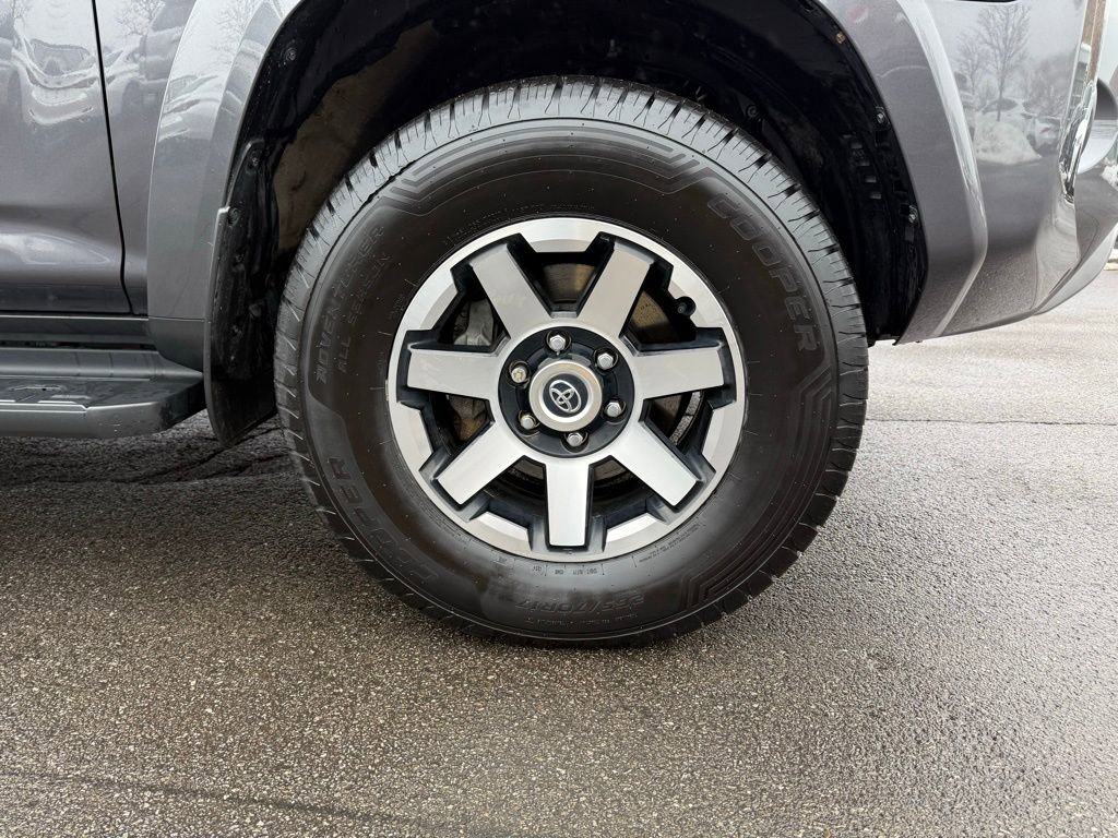 Used 2022 Toyota 4Runner TRD Off-Road Premium image 26