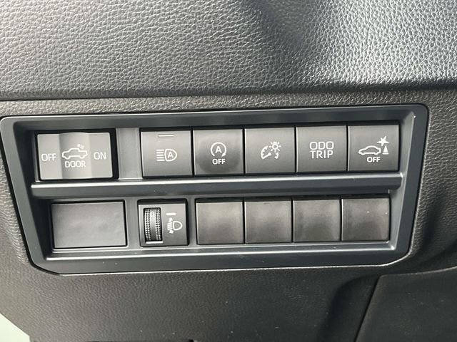 Used 2025 Toyota Tundra SR5 w/ SR5 Convenience Package AWD/4WD image 25
