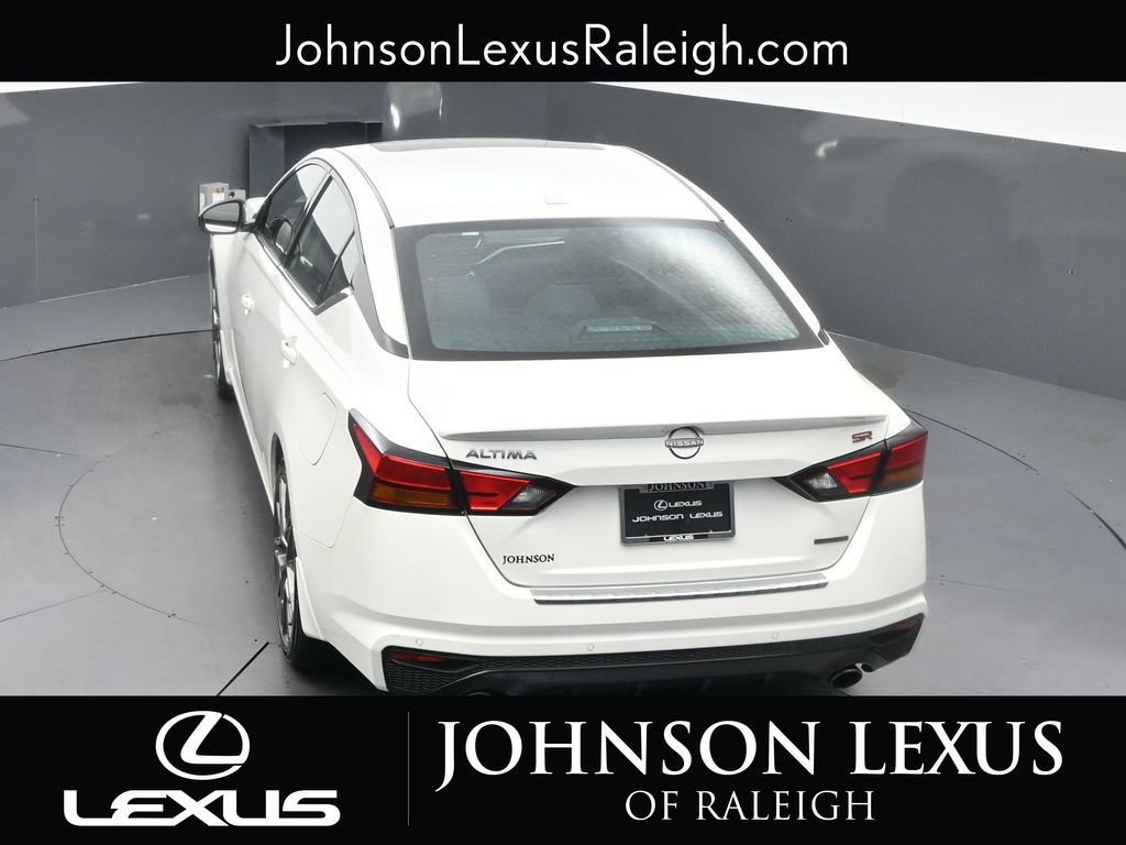 Used 2023 Nissan Altima 2.0 SR FWD image 26