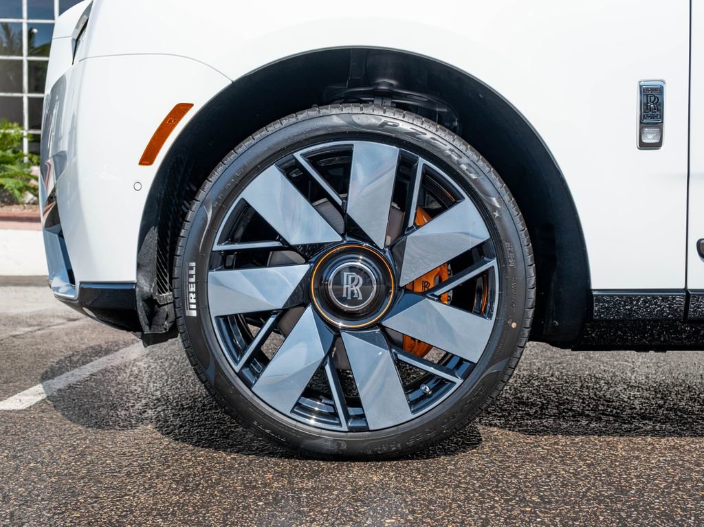 New 2026 Rolls-Royce Cullinan image 10