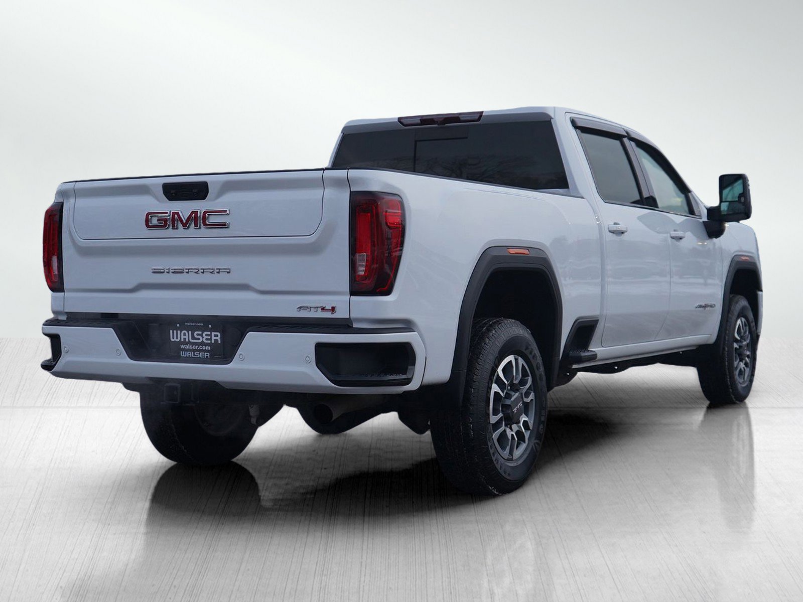 Used 2022 GMC Sierra 3500 AT4 w/ AT4 Preferred Package image 5