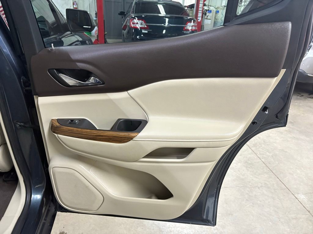 Used 2019 GMC Acadia Denali w/ Technology Package image 15