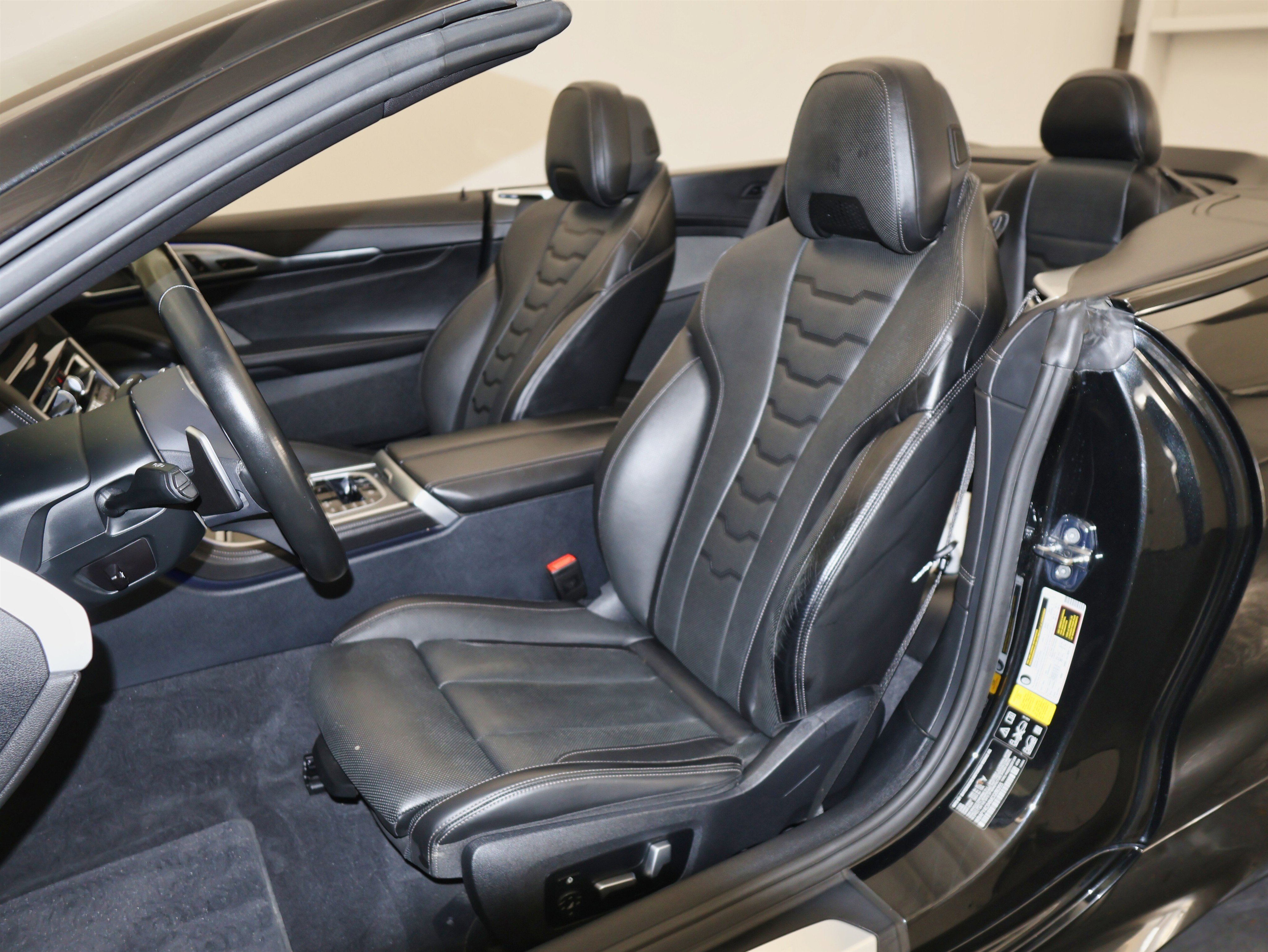 Used 2021 BMW M850i xDrive Convertible image 19