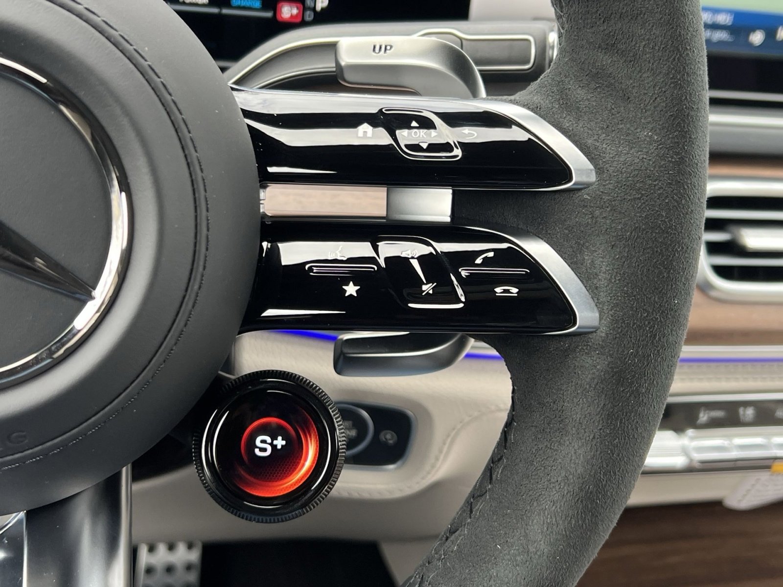 New 2026 Mercedes-Benz GLE 53 AMG 4MATIC Coupe image 31