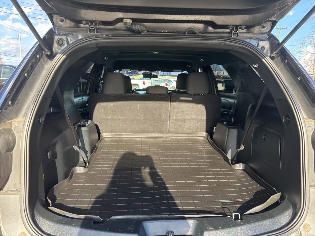 Used 2019 Ford Explorer XLT image 28