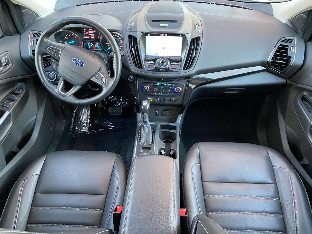 Used 2017 Ford Escape Titanium w/ Canadian Touring Package image 10