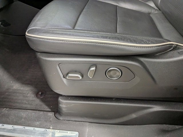 Used 2021 Cadillac Escalade Sport image 13