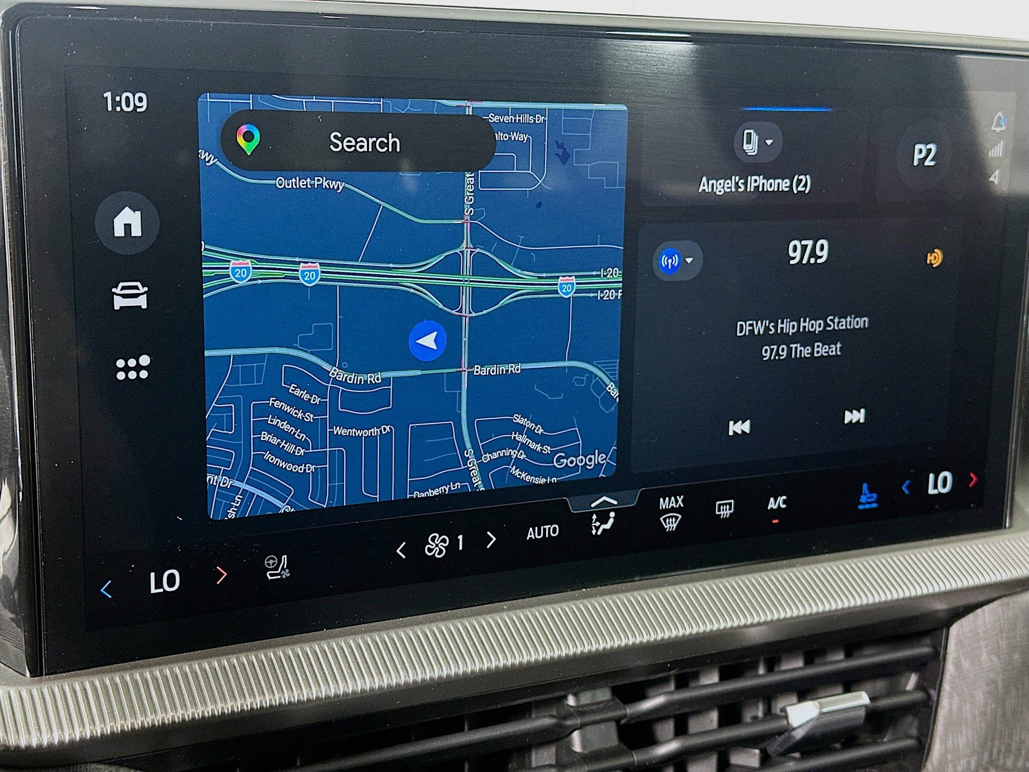 Used 2025 Ford Explorer Platinum w/ LUX Leather Package image 21