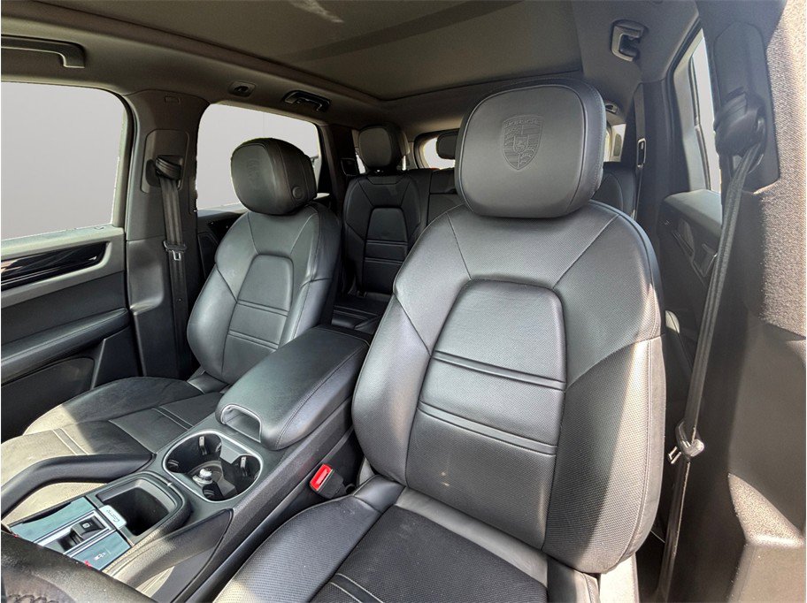 Used 2019 Porsche Cayenne S AWD/4WD image 21
