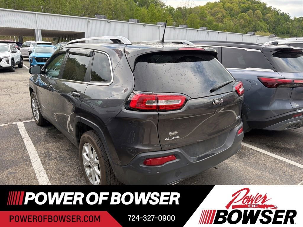 Used 2017 Jeep Cherokee Latitude w/ Safety/Convenience Group AWD/4WD image 10