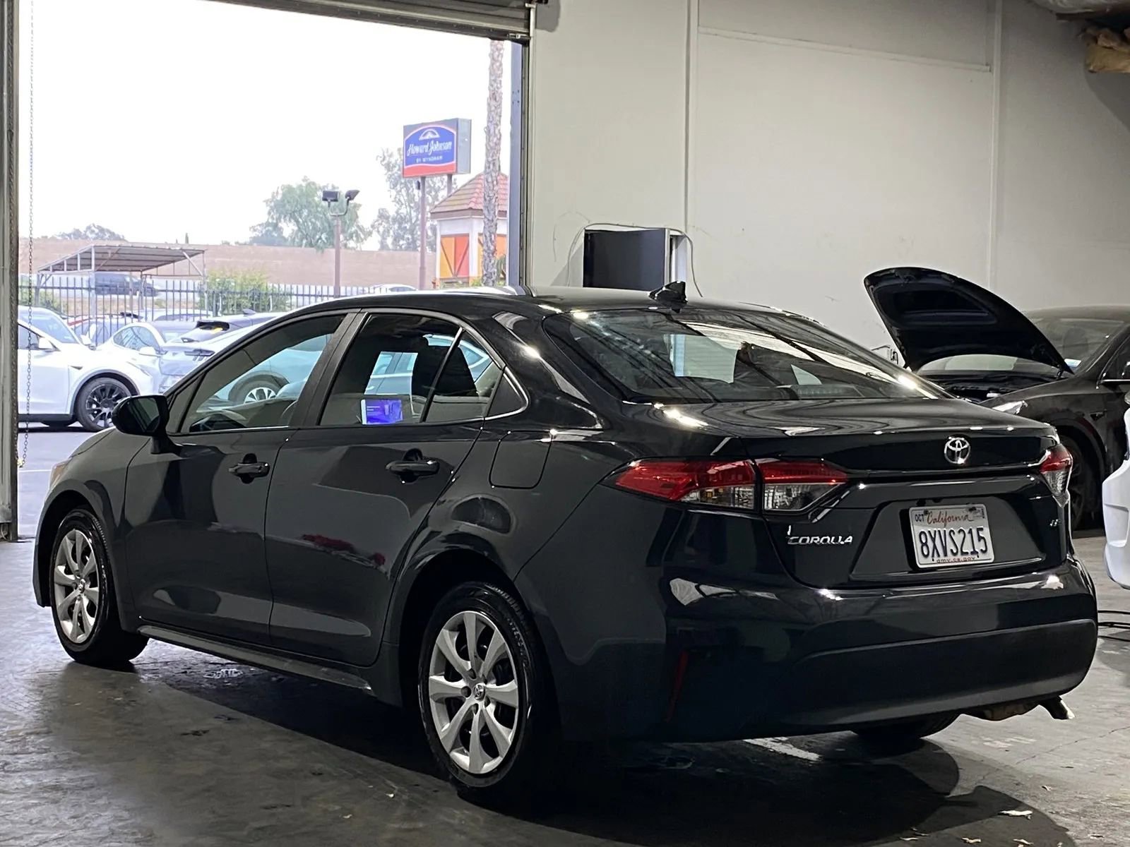 Used 2025 Toyota Corolla LE image 2