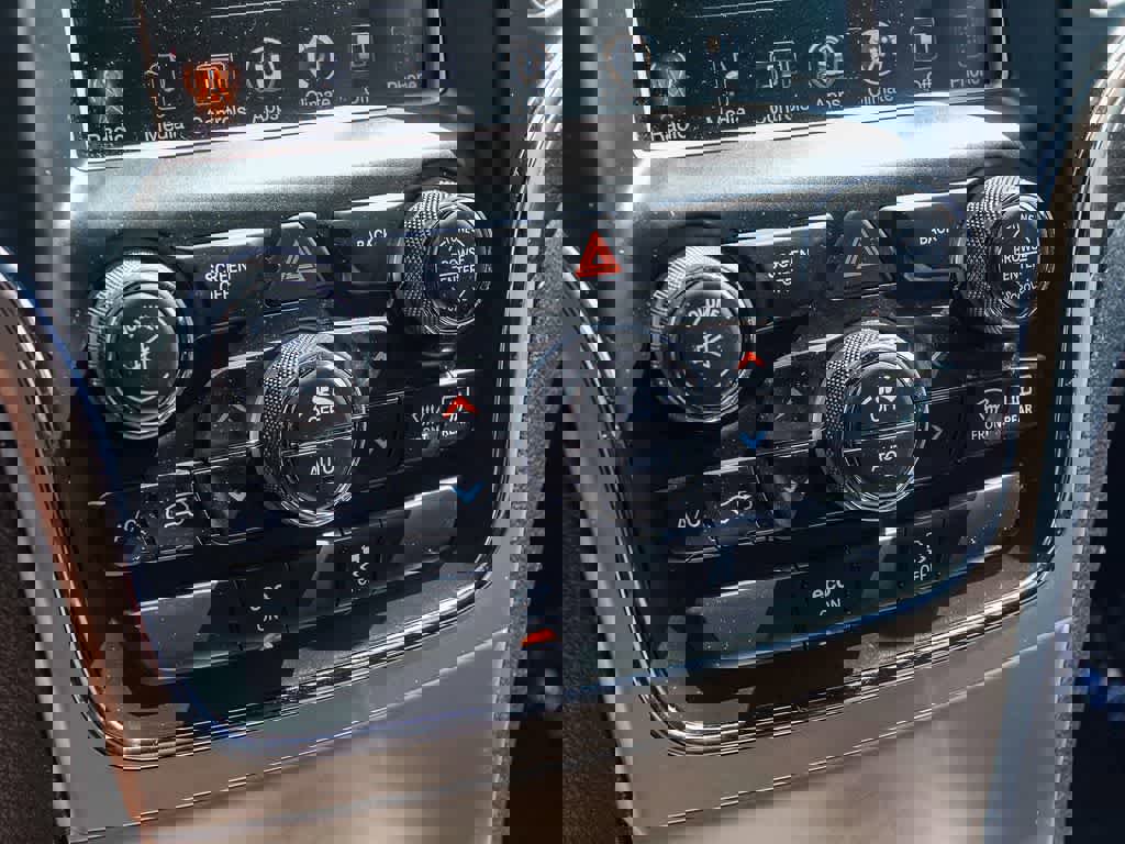 Used 2015 Jeep Grand Cherokee Laredo w/ Quick Order Package 23E image 21