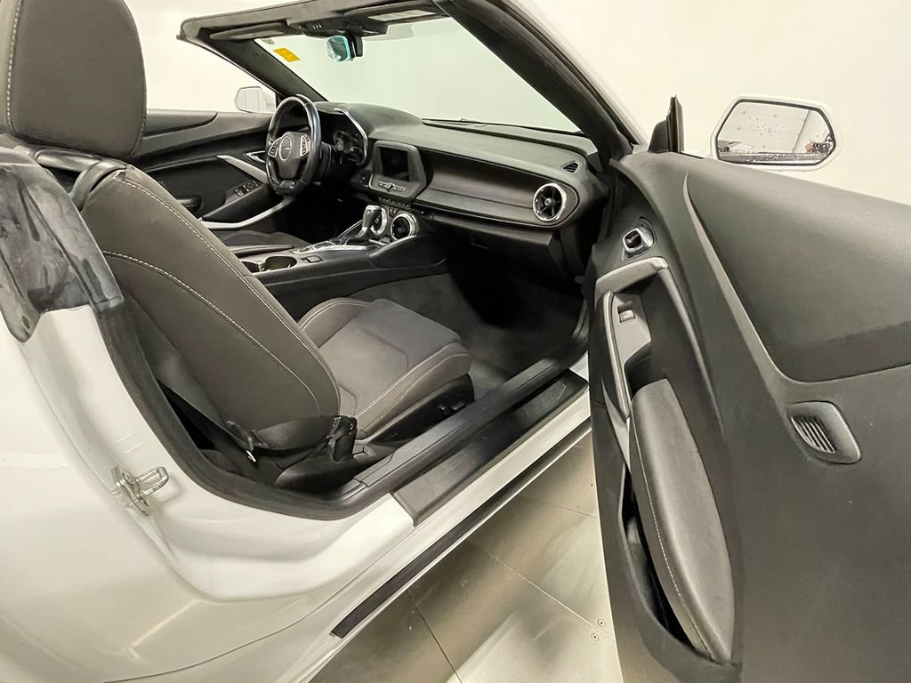 Used 2019 Chevrolet Camaro LT RWD image 44