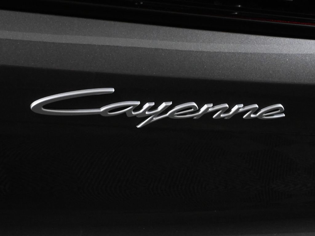 Used 2026 Porsche Cayenne Coupe AWD/4WD image 45