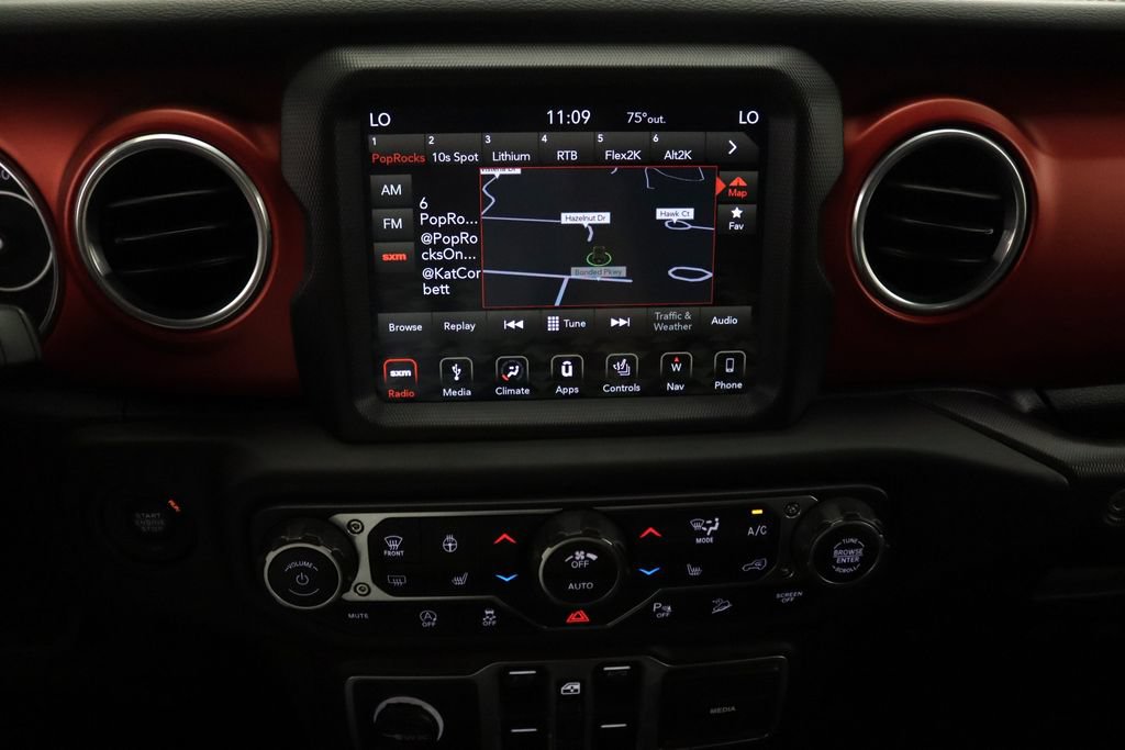 Used 2018 Jeep Wrangler Unlimited Rubicon AWD/4WD image 21
