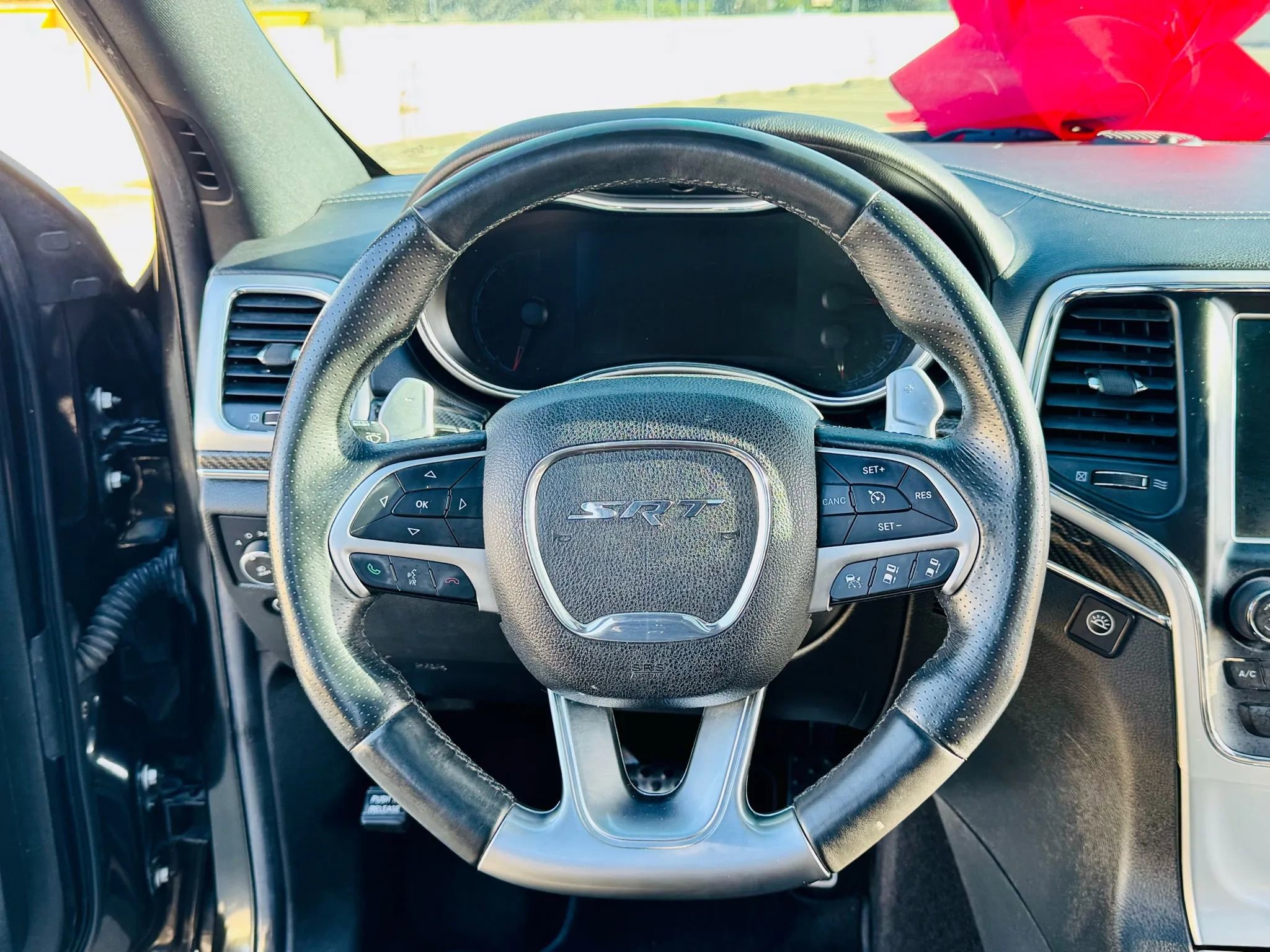 Used 2014 Jeep Grand Cherokee SRT8 w/ Luxury Group II image 81