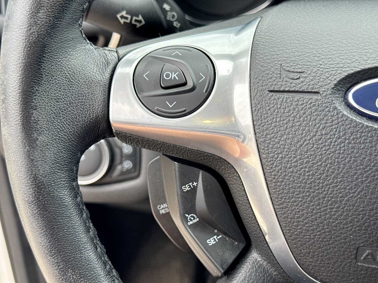Used 2013 Ford Escape Titanium w/ Parking Technology Pkg AWD/4WD image 24