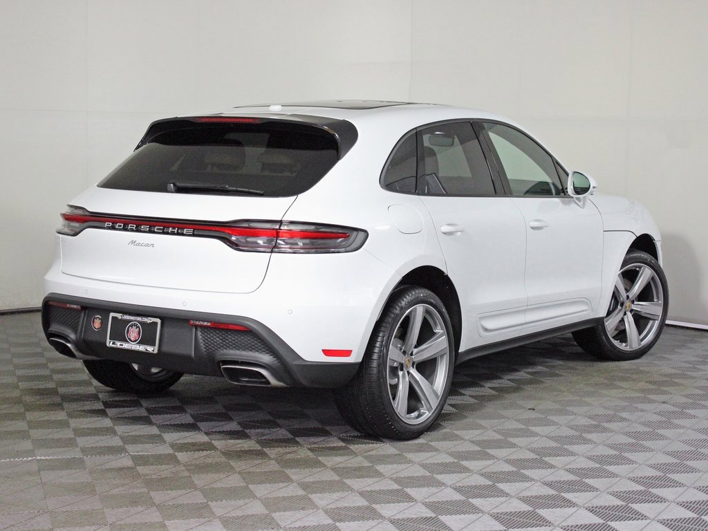 Certified 2025 Porsche Macan image 7