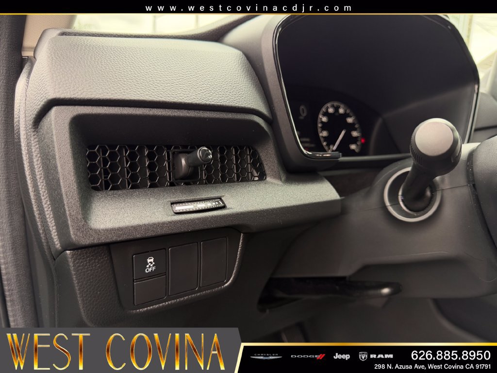 Used 2025 Honda CR-V EX image 17