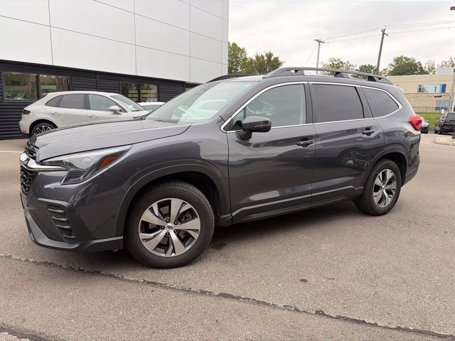 Used 2023 Subaru Ascent Premium w/ Convenience Package AWD/4WD image 5