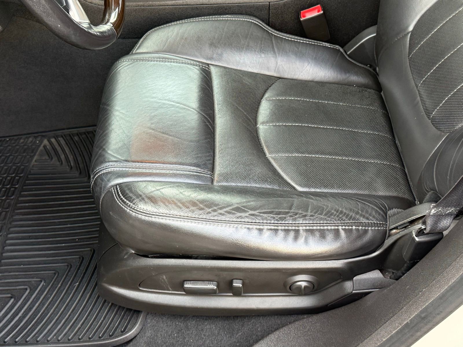 Used 2015 GMC Acadia Denali image 40