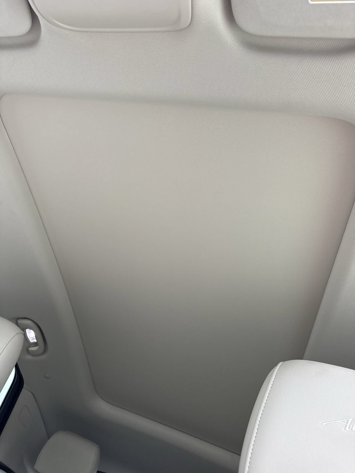 Used 2023 Buick Envision Avenir AWD/4WD image 14