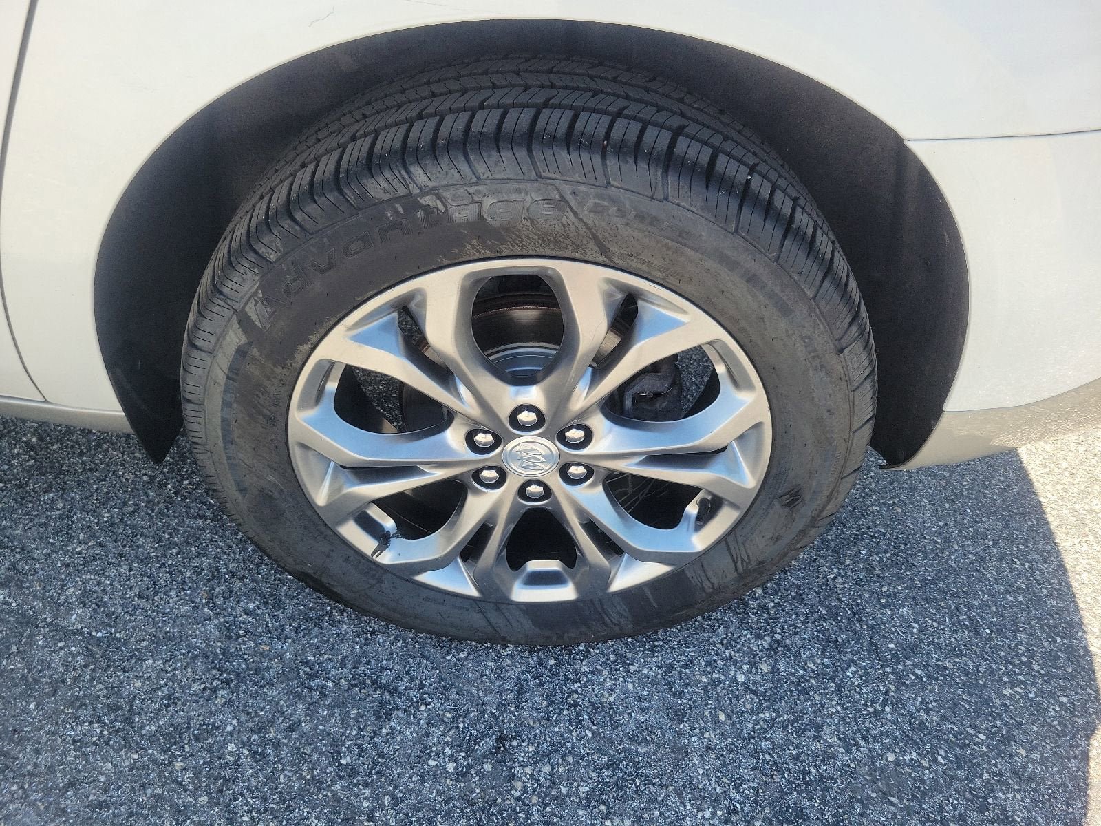 Used 2019 Buick Enclave Avenir w/ Avenir Technology Package AWD/4WD image 8