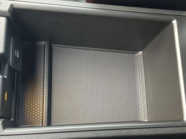 Used 2026 BMW 330i Sedan w/ Convenience Package image 12