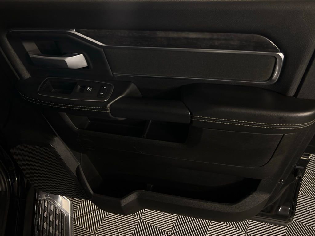 Used 2024 RAM 2500 Big Horn w/ Bed Utility Group image 32