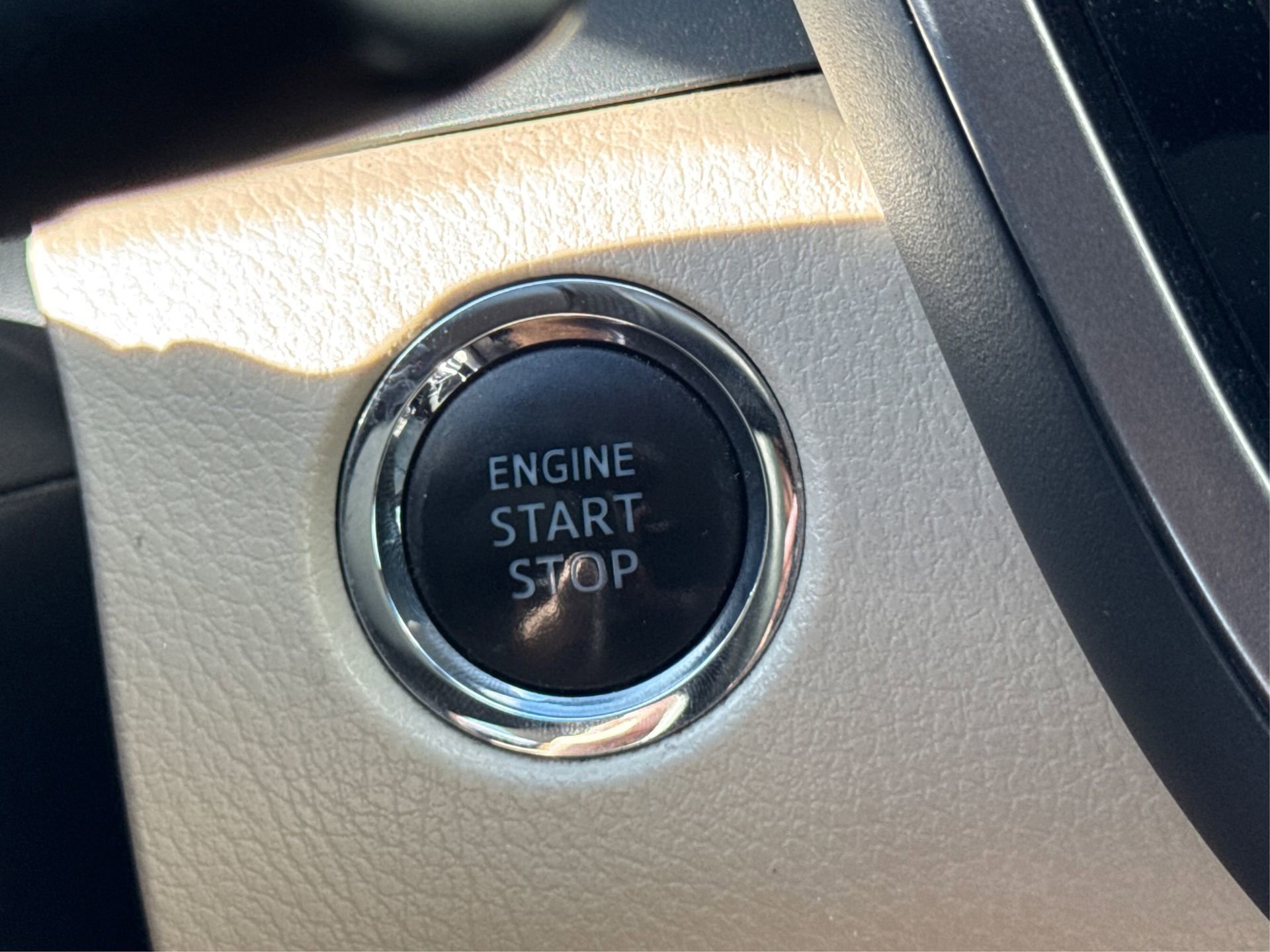 Used 2018 Toyota Camry LE image 31