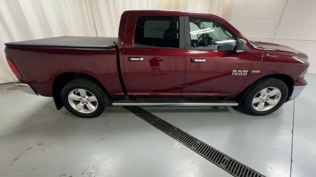 Used 2017 RAM 1500 Classic SLT w/ SLT Plus D￩cor Group image 9