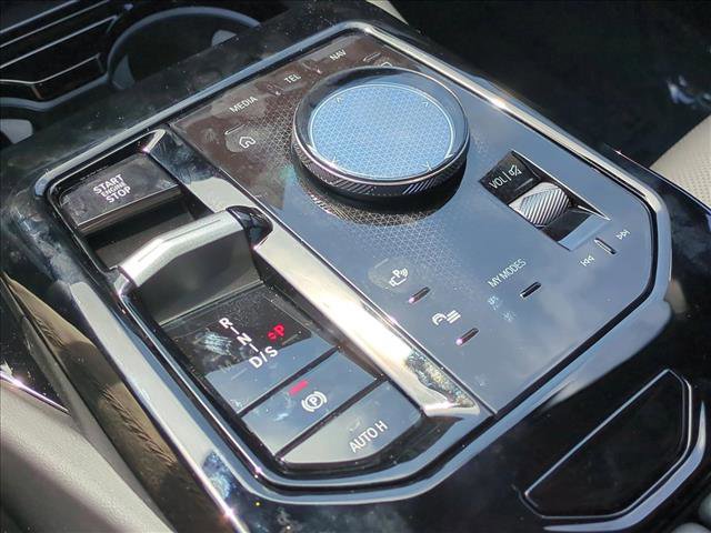 Used 2026 BMW 530i w/ M Sport Package image 12