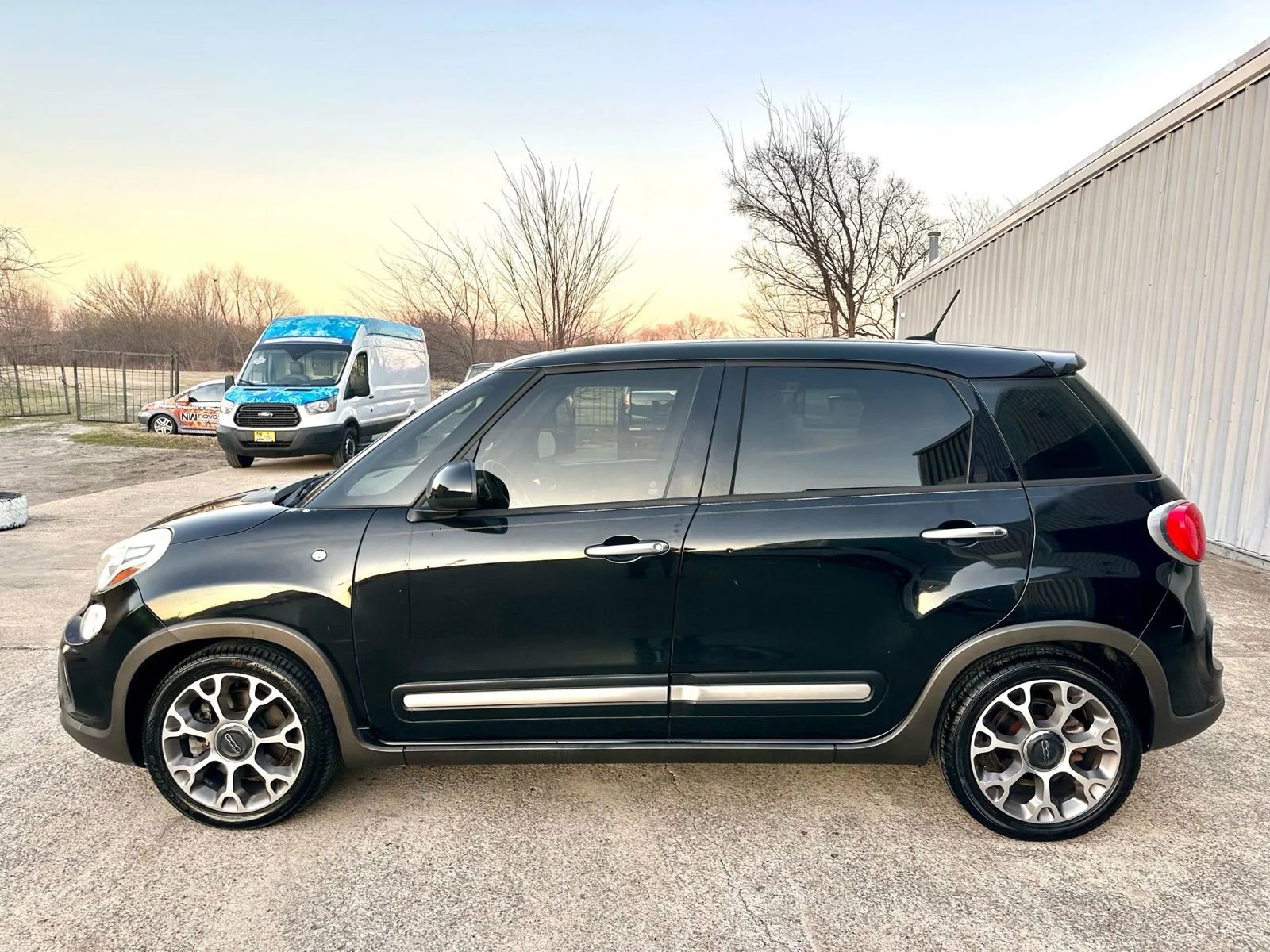 Used 2014 FIAT 500L Trekking w/ Popular Equipment Group image 3